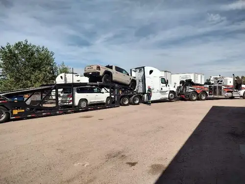 Rocky Mountain Towing & Recovery heavy duty wrecker